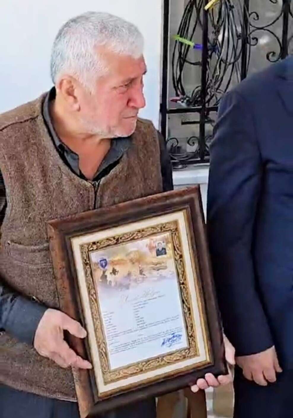 Milaslı Şehidin Şehitlik Beratı Gözyaşlarıyla Takdim Edildi 2